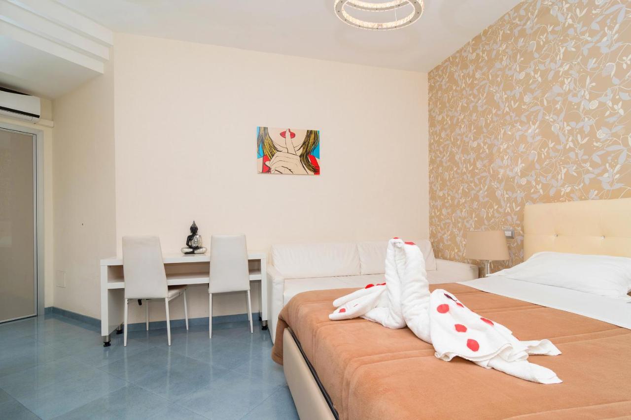 Guest House Emily Suites Półwysep Sorrentyński Zewnętrze zdjęcie