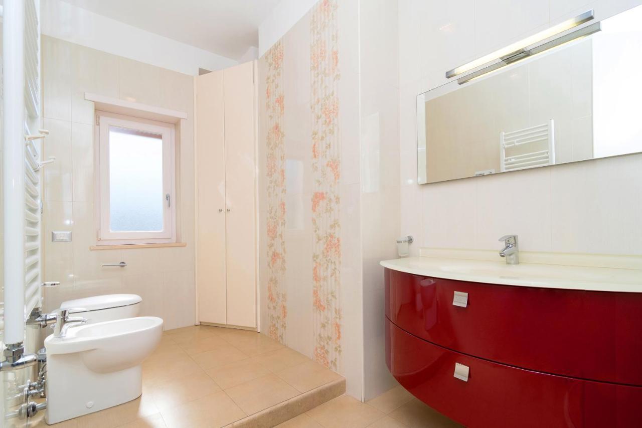 Guest House Emily Suites Półwysep Sorrentyński Zewnętrze zdjęcie